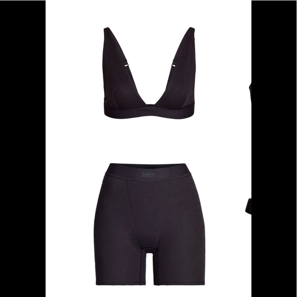 Skims cotton ribbed set